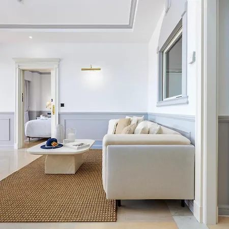 Stunning Renovated 2-Bedroom In Golden Mile Marbella Esterno foto