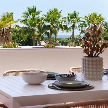 Stunning Renovated 2-Bedroom In Golden Mile Marbella Esterno foto